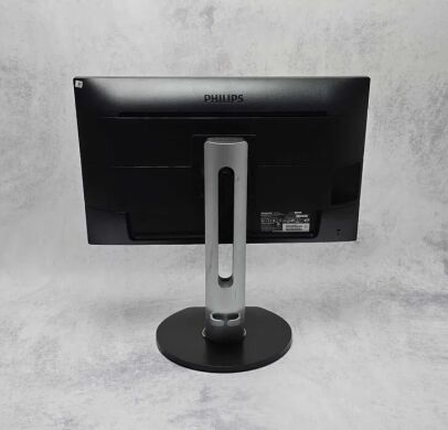 Монитор Philips 241B7QGJEB/00 / 24" (1920x1080) IPS / 1x HDMI, 1x DisplayPort, 1x DVI, 1x VGA, 4x USB 3.0, 2x Audio / 2x 2.0W / VESA 100x100 / Pivot