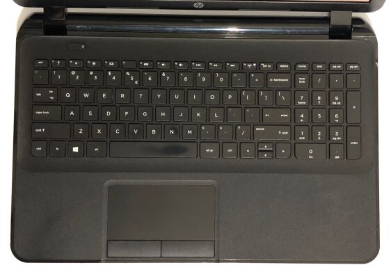 Ноутбук Б-класс HP 250 G2 / 15.6" (1366x768) TN / Intel Core i3-3110M (2 (4) ядра по 2.4 GHz) / 8 GB DDR3 / 120 GB SSD / Intel HD Graphics 4000 / DVD-ROM / WebCam / Win 10 Home