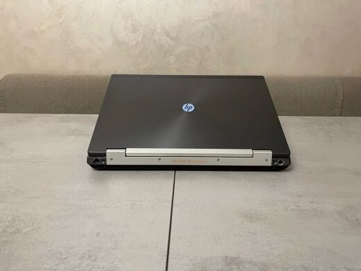 Мобільна робоча станція HP EliteBook 8570w / 15.6" (1920x1080) TN / Intel Core i7-3720QM (4 (8) ядра по 2.6 - 3.6 GHz) / 16 GB DDR3 / 256 GB SSD / nVidia Quadro K1000M, 2 GB DDR3, 128-bit / DisplayPort