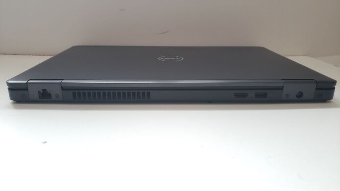 Мобильная рабочая станция Б-класс Dell Precision 3520 / 15.6" (1920x1080) IPS / Intel Xeon E3-1505M v6 (4 (8) ядра по 3.0 - 4.0 GHz) / 16 GB DDR4 / 512 GB SSD M.2 / nVidia Quadro M620, 2 GB GDDR5, 128-bit / WebCam