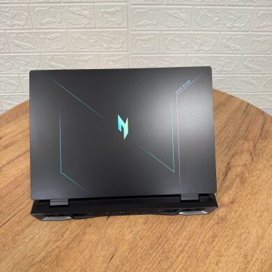 Ігровий ноутбук Acer Nitro 16 AN16-41 / 16" (2560x1600) IPS / AMD Ryzen 7 7735HS (8 (16) ядер по 3.2 - 4.75 GHz) / 16 GB DDR5 / 1000 GB SSD NVMe / nVidia GeForce RTX 4070, 8 GB GDDR6, 128-bit / WebCam