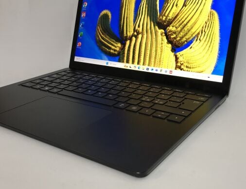 Ультрабук Б-класс Microsoft Surface Laptop 3 1868 / 13.5" (2256x1504) IPS Touch / Intel Core i7-1065G7 (4 (8) ядра по 1.3 - 3.9 GHz) / 16 GB DDR4 / 256 GB SSD NVMe / Intel Iris Plus Graphics / WebCam / Win 11 Pro