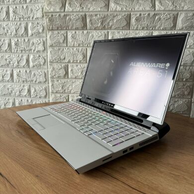 Ігровий ноутбук Dell Alienware Area 51M R2 / 17.3" (1920x1080) IPS / Intel Core i7-10700 (8 (16) ядер по 2.9 - 4.8 GHz) / 64 GB DDR4 / 2000 GB SSD / nVidia GeForce RTX 2070 Super, 8 GB GDDR6, 256-bit / WebCam Ігровий ноутбук Dell Alienware Area 51M R2 / 17.3" (1920x1080) IPS / Intel Core i7-10700 (8 (16) ядер по 2.9 - 4.8 GHz) / 64 GB DDR4 / 2000 GB SSD / nVidia GeForce RTX 2070 Super, 8 GB GDDR6, 256-bit / WebCam