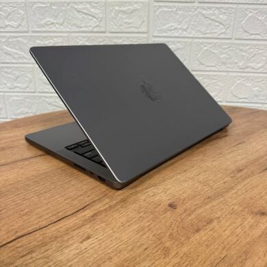 Ультрабук Б-класс Apple MacBook Pro A2442 2021 / 14.0" (3024x1964) IPS / Apple M1 Pro (10 ядер по 2.1 - 3.2 GHz) / 16 GB DDR4 / 500 GB SSD / Apple GPU 7 Graphics / WebCam / MacOS