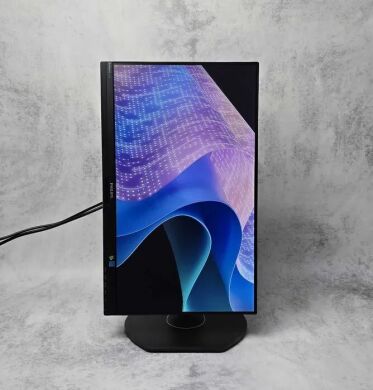 Монитор Philips 241B7QGJEB/00 / 24" (1920x1080) IPS / 1x HDMI, 1x DisplayPort, 1x DVI, 1x VGA, 4x USB 3.0, 2x Audio / 2x 2.0W / VESA 100x100 / Pivot