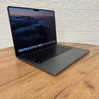 Ультрабук Б-класс Apple MacBook Pro A2442 2021 / 14.0" (3024x1964) IPS / Apple M1 Pro (10 ядер по 2.1 - 3.2 GHz) / 16 GB DDR4 / 500 GB SSD / Apple GPU 7 Graphics / WebCam / MacOS