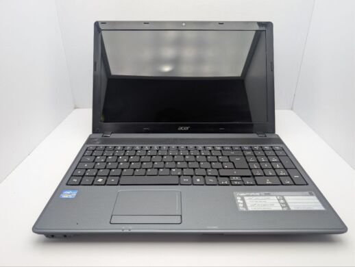 Ноутбук Acer Aspire 5749 / 15.6" (1366x768) TN / Intel Core i3-2350M (2 (4) ядра по 2.3 GHz) / 6 GB DDR3 / 320 GB HDD / Intel HD Graphics 3000 / WebCam / DVD-ROM
