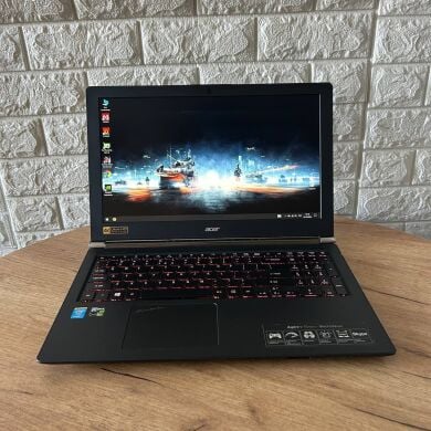 Ігровий ноутбук Б-клас Acer Aspire VN7-591 / 15.6" (3840x2160) IPS / Intel Core i7-4720HQ (4 (8) ядра по 2.6 - 3.6 GHz) / 16 GB DDR3 / 256 GB SSD / nVidia GeForce GTX 960M, 4 GB GDDR5, 128-bit / WebCam