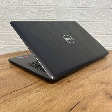 Ноутбук Б-класс Dell Inspiron 5567 / 15.6" (1920x1080) IPS Touch / Intel Core i7-7500U (2 (4) ядра по 2.7 - 3.5 GHz) / 16 GB DDR4 / 256 GB SSD / AMD Radeon R7 M445, 4 GB GDDR5, 64-bit / WebCam Ноутбук Б-класс Dell Inspiron 5567 / 15.6" (1920x1080) IPS Touch / Intel Core i7-7500U (2 (4) ядра по 2.7 - 3.5 GHz) / 16 GB DDR4 / 256 GB SSD / AMD Radeon R7 M445, 4 GB GDDR5, 64-bit / WebCam