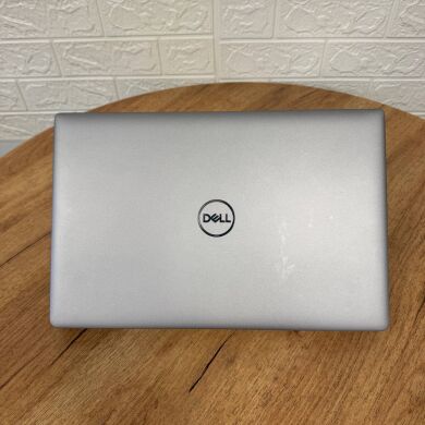 Ультрабук Dell Latitude 5530 / 15.6" (1920x1080) IPS / Intel Core i5-1235U (10 (12) ядер по 3.3 - 4.4 GHz) / 8 GB DDR4 / 256 GB SSD NVMe / Intel Iris Xe Graphics / WebCam