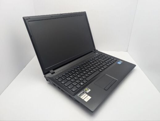 Ноутбук Terra Mobile 1547Q / 15.6" (1366x768) TN / Intel Core i3-3120M (2 (4) ядра по 2.5 GHz) / 6 GB DDR3 / 1000 GB HDD / nVidia GeForce GT 635M, 1 GB GDDR3, 128-bit / WebCam / DVD-ROM