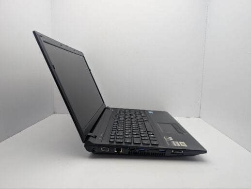 Ноутбук Terra Mobile 1547Q / 15.6" (1366x768) TN / Intel Core i3-3120M (2 (4) ядра по 2.5 GHz) / 6 GB DDR3 / 1000 GB HDD / nVidia GeForce GT 635M, 1 GB GDDR3, 128-bit / WebCam / DVD-ROM