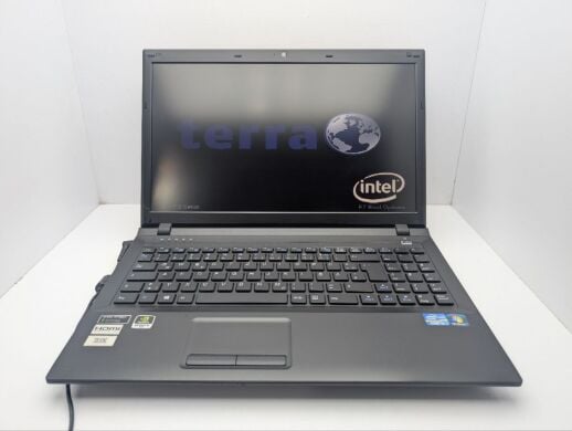Ноутбук Terra Mobile 1547Q / 15.6" (1366x768) TN / Intel Core i3-3120M (2 (4) ядра по 2.5 GHz) / 6 GB DDR3 / 1000 GB HDD / nVidia GeForce GT 635M, 1 GB GDDR3, 128-bit / WebCam / DVD-ROM
