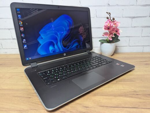 Ноутбук HP Pavilion ProtectSmart / 17.3" (1600x900) TN / AMD A8-6410 (4 ядра по 2.0 - 2.4 GHz) / 8 GB DDR3 / 256 GB SSD / AMD Radeon R7 M260, 2 GB GDDR3, 64-bit / WebCam / DVD-ROM Ноутбук HP Pavilion ProtectSmart / 17.3" (1600x900) TN / AMD A8-6410 (4 ядра по 2.0 - 2.4 GHz) / 8 GB DDR3 / 256 GB SSD / AMD Radeon R7 M260, 2 GB GDDR3, 64-bit / WebCam / DVD-ROM