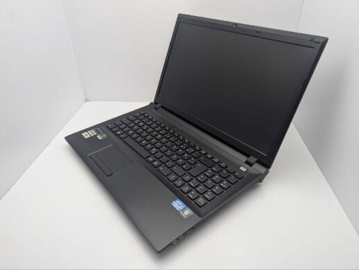 Ноутбук Terra Mobile 1547Q / 15.6" (1366x768) TN / Intel Core i3-3120M (2 (4) ядра по 2.5 GHz) / 6 GB DDR3 / 1000 GB HDD / nVidia GeForce GT 635M, 1 GB GDDR3, 128-bit / WebCam / DVD-ROM