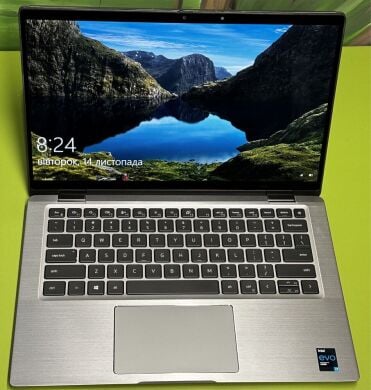 Ультрабук-трансформер Dell Latitude 7420 / 14" (1920x1080) IPS Touch / Intel Core i7-1185G7 (4 (8) ядра по 3.0 - 4.8 GHz) / 16 GB DDR4 / 512 GB SSD / Intel Iris Xe Graphics / WebCam