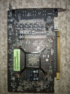 Дискретна відеокарта AMD Radeon Pro WX 5100, 8 GB GDDR5, 256-bit / 4x DisplayPort