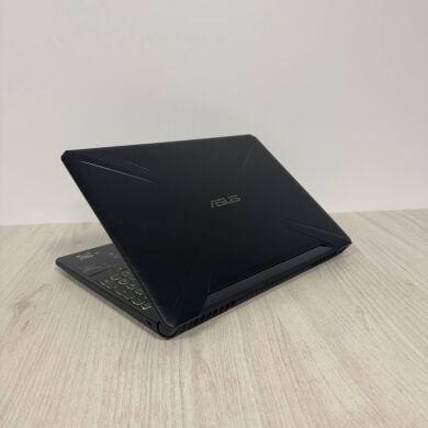 Ігровий ноутбук Asus TUF FX505DT / 15.6" (1920x1080) IPS / AMD Ryzen 5 3550H (4 (8) ядра по 2.1 - 3.7 GHz) / 8 GB DDR4 / 512 GB SSD / nVidia GeForce GTX 1650, 4 GB GDDR5, 128-bit / WebCam