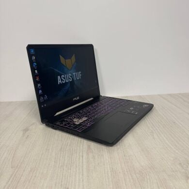 Ігровий ноутбук Asus TUF FX505DT / 15.6" (1920x1080) IPS / AMD Ryzen 5 3550H (4 (8) ядра по 2.1 - 3.7 GHz) / 8 GB DDR4 / 512 GB SSD / nVidia GeForce GTX 1650, 4 GB GDDR5, 128-bit / WebCam
