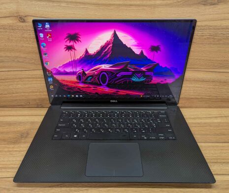 Ігровий ноутбук Dell XPS 15 9560 / 15.6" (3840x2160) IPS Touch / Intel Core i7-7700HQ (4 (8) ядра по 2.8 - 3.8 GHz) / 32 GB DDR4 / 1000 GB SSD / nVidia Geforce GTX 1050, 4 GB GDDR5, 128-bit / HDMI / Windows 10
