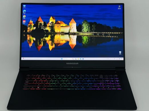 Ігровий ноутбук Maingear Element MG-ELMT002 / 17.3" (1920x1080) IPS / Intel Core i7-10870H (8 (16) ядер по 2.2 - 5.0 GHz) / 32 GB DDR4 / 512 GB SSD / nVidia GeForce RTX 2060, 6 GB GDDR6, 192-bit