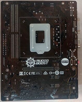 Комплект: материнська плата MSI H110M PRO-VD / LGA1151 / Intel Core i5-7400 (4 ядра по 3.0 - 3.5 GHz) / 16 GB DDR4 / Intel HD Graphics 630 + Кулер