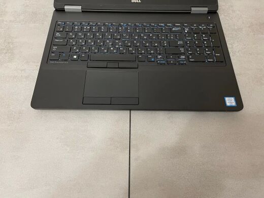 Мобільна робоча станція Б-клас Dell Precision 3510 / 15.6" (1920x1080) IPS / Intel Core i7-6820HQ (4 (8) ядра по 2.7 - 3.6 GHz) / 16 GB DDR4 / 256 GB SSD M.2 / AMD FirePro W5130M, 2 GB GDDR5, 128-bit / WebCam / HDMI