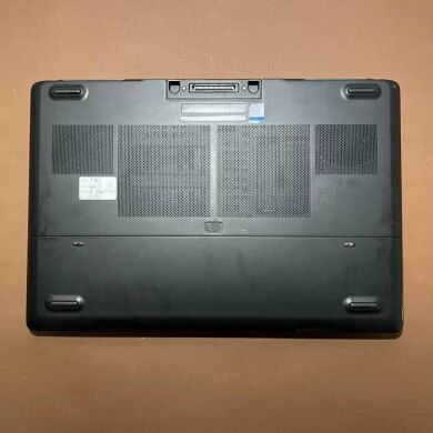 Мобільна робоча станція Б-клас Dell Precision 7720 / 17.3" (1920x1080) IPS / Intel Xeon E3-1505M v6 (4 (8) ядра по 3.0 - 4.0 GHz) / 32 GB DDR4 / 500 GB SSD + 1000 GB HDD / nVidia Quadro M1200, 4 GB GDDR5, 128-bit / WebCam / HDMI Мобільна робоча станція Б-клас Dell Precision 7720 / 17.3" (1920x1080) IPS / Intel Xeon E3-1505M v6 (4 (8) ядра по 3.0 - 4.0 GHz) / 32 GB DDR4 / 500 GB SSD + 1000 GB HDD / nVidia Quadro M1200, 4 GB GDDR5, 128-bit / WebCam / HDMI