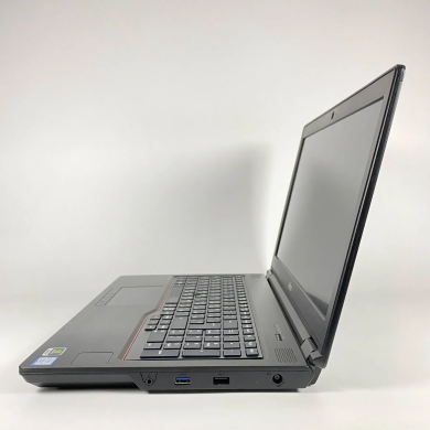 Мобільна робоча станція Б-клас Fujitsu Celsius H780 / 15.6" (1920x1080) IPS / Intel Core i7-8750H (6 (12) ядер по 2.2 - 4.1 GHz) / 16 GB DDR4 / 512 GB SSD / nVidia Quadro P600, 4 GB GDDR5, 128-bit / HDMI / VGA / USB Type-C / WebCam