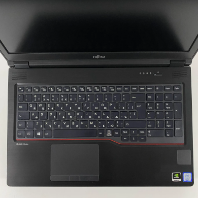 Мобільна робоча станція Б-клас Fujitsu Celsius H780 / 15.6" (1920x1080) IPS / Intel Core i7-8750H (6 (12) ядер по 2.2 - 4.1 GHz) / 16 GB DDR4 / 512 GB SSD / nVidia Quadro P600, 4 GB GDDR5, 128-bit / HDMI / VGA / USB Type-C / WebCam