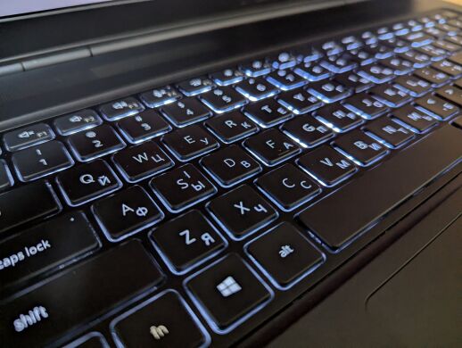 Мобільна робоча станція Dell Precision 7750 / 17.3" (1920x1080) IPS / Intel Core i7-10750H (6 (12) ядер по 2.6 - 5.0 GHz) / 32 GB DDR4 / 512 GB SSD / nVidia Quadro RTX 3000, 6 GB GDDR6, 192-bit / Windows 11