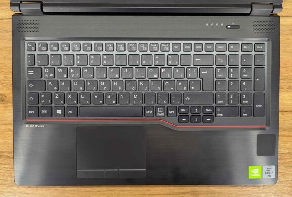 Мобильная рабочая станция Fujitsu Celsius H7510 / 15.6" (1920x1080) IPS / Intel Core i7-10850H (6 (12) ядер по 2.7 - 5.1 GHz) / 32 GB DDR4 / 512 GB SSD / nVidia Quadro T1000, 4 GB GDDR5, 128-bit / 4G / WebCam / Windows 10 Мобильная рабочая станция Fujitsu Celsius H7510 / 15.6" (1920x1080) IPS / Intel Core i7-10850H (6 (12) ядер по 2.7 - 5.1 GHz) / 32 GB DDR4 / 512 GB SSD / nVidia Quadro T1000, 4 GB GDDR5, 128-bit / 4G / WebCam / Windows 10