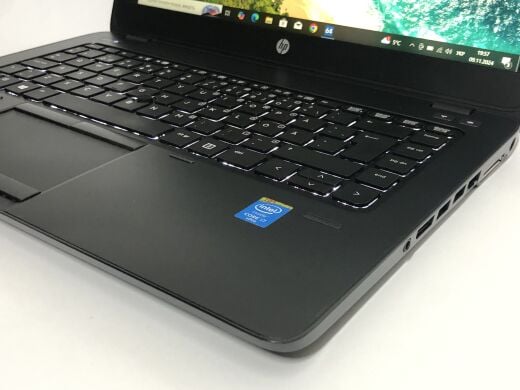 Мобільна робоча станція HP ZBook 14 G2 / 14" (1920x1080) IPS / Intel Core i7-5500U (2 (4) ядра по 2.40 - 3.0 GHz) / 8 GB DDR3 / 240 GB SSD / AMD FirePro M4150, 1 GB GDDR5, 128-bit / WebCam / VGA / Windows 10 Pro