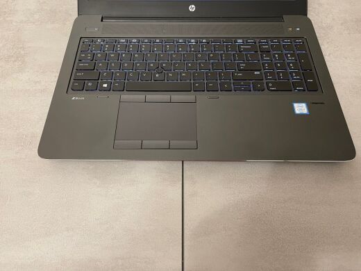 Мобильная рабочая станция HP Zbook 15 G4 / 15.6" (1920x1080) TN / Intel Core i7-7700HQ (4 (8) ядра по 2.8 - 3.8 GHz) / 16 GB DDR4 / 512 GB SSD / nVidia Quadro M620, 2 GB DDR5, 128-bit / WebCam 