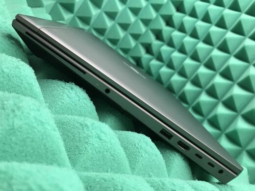 Мобильная рабочая станция HP Zbook 15 G5 / 15.6'' (1920x1080) IPS / Intel Core i7-8850H (6 (12) ядра по 2.6 - 4.3 GHz) / 16 GB DDR4 / 512 GB SSD / nVidia Quadro P2000, 4 GB GDDR5, 128-bit / WebCam / Fingerprint / HDMI