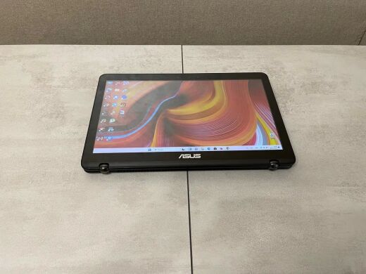 Ноутбук-трансформер Asus Q524UQK / 15.6" (1920x1080) IPS Touch / Intel Core i7-7500U (2 (4) ядра по 2.7 - 3.5 GHz) / 16 GB DDR4 / 128 GB SSD + 256 GB SSD / nVidia GeForce 940MX, 2 GB GDDR5, 64-bit / WebCam / HDMI Ноутбук-трансформер Asus Q524UQK / 15.6" (1920x1080) IPS Touch / Intel Core i7-7500U (2 (4) ядра по 2.7 - 3.5 GHz) / 16 GB DDR4 / 128 GB SSD + 256 GB SSD / nVidia GeForce 940MX, 2 GB GDDR5, 64-bit / WebCam / HDMI