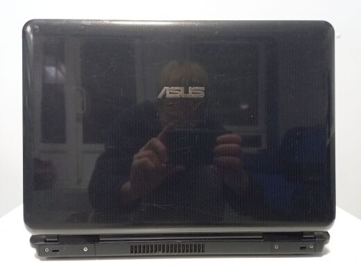 Ноутбук Asus K40IJ / 14" (1366x768) TN / Intel Pentium T4400 (2 ядра по 2.2 GHz) / 4 GB DDR2 / 300 GB HDD / Intel GMA X4500 Graphics / WebCam / АКБ не держит Ноутбук Asus K40IJ / 14" (1366x768) TN / Intel Pentium T4400 (2 ядра по 2.2 GHz) / 4 GB DDR2 / 300 GB HDD / Intel GMA X4500 Graphics / WebCam / АКБ не держит