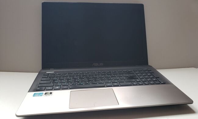 Ноутбук Asus K55Vm / 15.6" (1366x768) TN / Intel Core i3-3110M (2 (4) ядра по 2.4 GHz) / 8 GB DDR3 / 256 GB SSD / nVidia GeForce GT 630M, 2 GB GDDR5, 128-bit / WebCam 