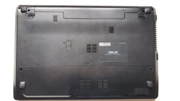 Ноутбук Asus K55Vm / 15.6" (1366x768) TN / Intel Core i3-3110M (2 (4) ядра по 2.4 GHz) / 8 GB DDR3 / 256 GB SSD / nVidia GeForce GT 630M, 2 GB GDDR5, 128-bit / WebCam 