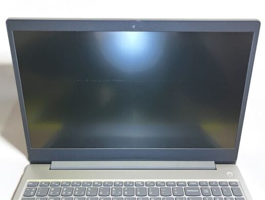 Ноутбук Б-класс Lenovo IdeaPad 3 15IIL05 / 15.6" (1920x1080) TN / Intel Core i3-1005G1 (2 (4) ядра по 1.2 - 3.4 GHz) / 8 GB DDR4 / 256 GB SSD / nVidia GeForce MX330, 2 GB GDDR5, 64-bit / WebCam