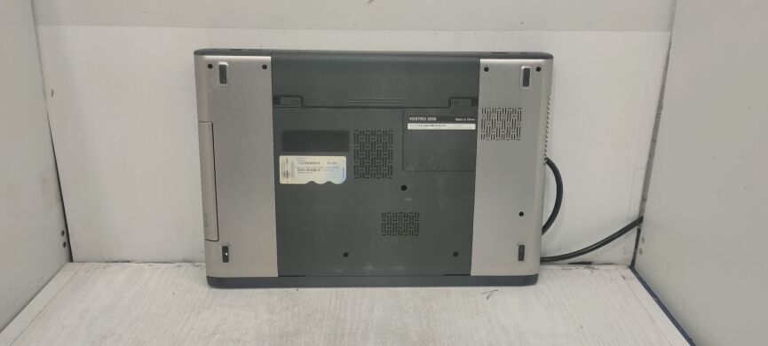 Ноутбук Dell Vostro 3550 / 15.6" (1366x768) TN / Intel Core i5-2520M (2 (4) ядра по 2.5 - 3.2 GHz) / 4 GB DDR3 / 500 GB HDD / AMD Radeon HD 6630M, 1 GB DDR3, 128-bit / WebCam / Без АКБ Ноутбук Dell Vostro 3550 / 15.6" (1366x768) TN / Intel Core i5-2520M (2 (4) ядра по 2.5 - 3.2 GHz) / 4 GB DDR3 / 500 GB HDD / AMD Radeon HD 6630M, 1 GB DDR3, 128-bit / WebCam / Без АКБ