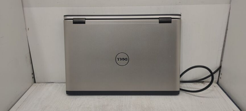 Ноутбук Dell Vostro 3550 / 15.6" (1366x768) TN / Intel Core i5-2520M (2 (4) ядра по 2.5 - 3.2 GHz) / 4 GB DDR3 / 500 GB HDD / AMD Radeon HD 6630M, 1 GB DDR3, 128-bit / WebCam / Без АКБ Ноутбук Dell Vostro 3550 / 15.6" (1366x768) TN / Intel Core i5-2520M (2 (4) ядра по 2.5 - 3.2 GHz) / 4 GB DDR3 / 500 GB HDD / AMD Radeon HD 6630M, 1 GB DDR3, 128-bit / WebCam / Без АКБ