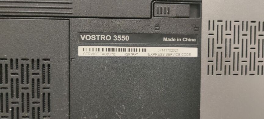 Ноутбук Dell Vostro 3550 / 15.6" (1366x768) TN / Intel Core i5-2520M (2 (4) ядра по 2.5 - 3.2 GHz) / 4 GB DDR3 / 500 GB HDD / AMD Radeon HD 6630M, 1 GB DDR3, 128-bit / WebCam / Без АКБ Ноутбук Dell Vostro 3550 / 15.6" (1366x768) TN / Intel Core i5-2520M (2 (4) ядра по 2.5 - 3.2 GHz) / 4 GB DDR3 / 500 GB HDD / AMD Radeon HD 6630M, 1 GB DDR3, 128-bit / WebCam / Без АКБ