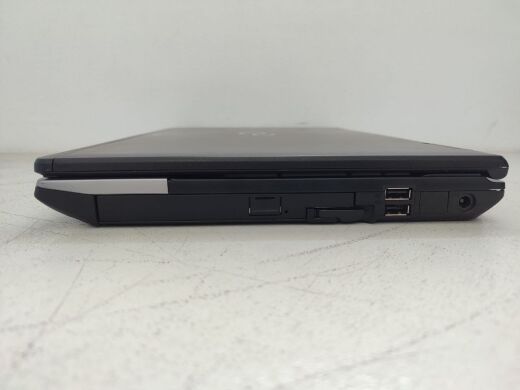 Ноутбук Fujitsu LifeBook E782 / 15.6" (1600x900) TN / Intel Core i5-3230M (2 (4) ядра по 2.6 - 3.2 GHz) / 8 GB DDR3 / 128 GB SSD / Intel HD Graphics 4000