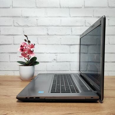 Ноутбук Lenovo IdeaPad Z710 / 17.3" (1920x1080) TN / Intel Core i5-4200U (2 (4) ядра по 1.6 - 2.6 GHz) / 8 GB DDR3 / 128 GB SSD / Intel HD Graphics 4400 / WebCam / DVD-ROM