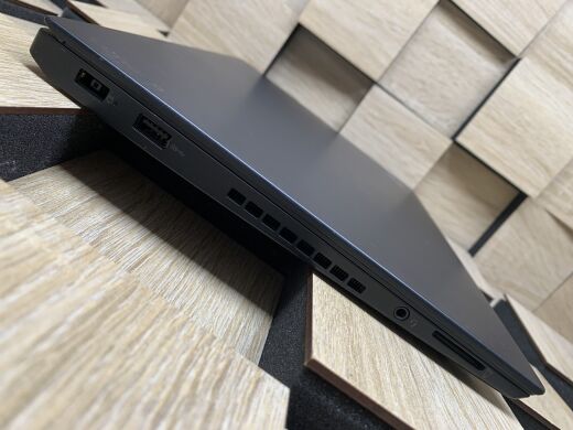 Ультрабук Lenovo ThinkPad T460s / 14" (2560x1440) IPS / Intel Core i5-6200U (2 (4) ядра по 2.3 - 2.8 GHz) / 8 GB DDR4 / 256 GB SSD M.2 / Intel HD Graphics 520 / WebCam / Fingerprint / Две АКБ Ультрабук Lenovo ThinkPad T460s / 14" (2560x1440) IPS / Intel Core i5-6200U (2 (4) ядра по 2.3 - 2.8 GHz) / 8 GB DDR4 / 256 GB SSD M.2 / Intel HD Graphics 520 / WebCam / Fingerprint / Две АКБ