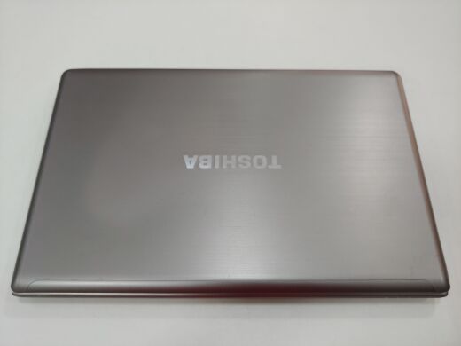 Ноутбук Toshiba Satellite P875-S7310 / 17.3" (1600x900) TN LED / Intel Core i7-3630QM (4 (8) ядра по 2.4 - 3.4 GHz) / 8 GB DDR3 / 500 GB HDD / WebCam / DVD-RW / USB 3.0 / HDMI