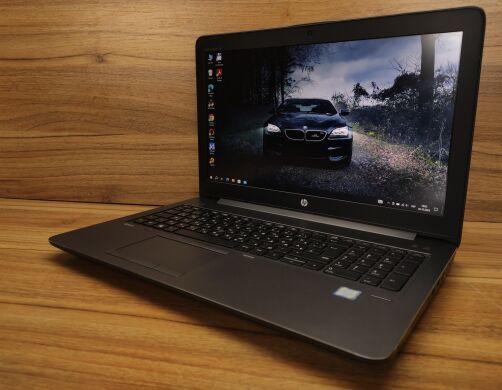 Робоча станція HP zBook 15 G3 / 15.6" (1920x1080) TN / Intel Core i7-6820HQ (4 (8) ядра по 2.7 - 3.6 GHz) / 32 GB DDR4 / 960 GB SSD / nVidia Quadro M1000M, 2 GB GDDR5, 128-bit / WebCam