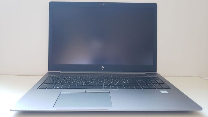 Ультрабук Б-клас HP EliteBook 850 G5 / 15.6" (1920x1080) IPS / Intel Core i7-8650U (4 (8) ядра по 1.9 - 4.2 GHz) / 16 GB DDR4 / 512 GB SSD / AMD Radeon RX 540, 2 GB GDDR5, 128-bit / WebCam / Win 11 Pro