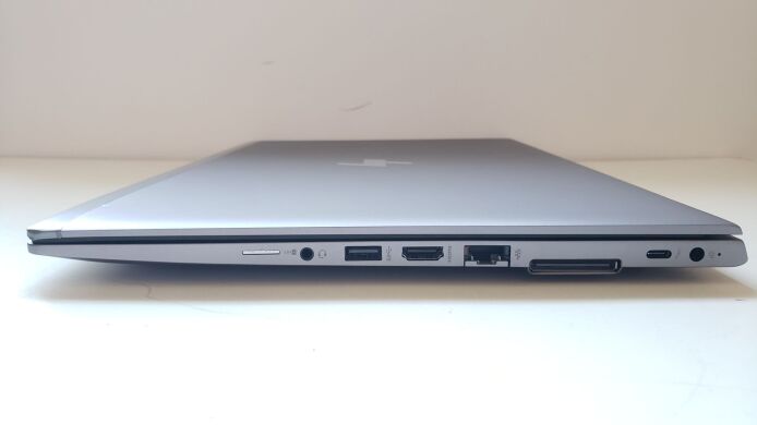 Ультрабук Б-клас HP EliteBook 850 G5 / 15.6" (1920x1080) IPS / Intel Core i7-8650U (4 (8) ядра по 1.9 - 4.2 GHz) / 16 GB DDR4 / 512 GB SSD / AMD Radeon RX 540, 2 GB GDDR5, 128-bit / WebCam / Win 11 Pro